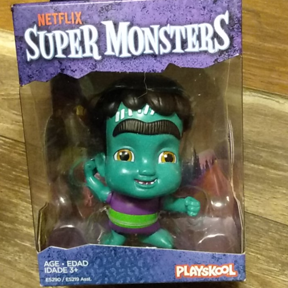 Netflix Super Monsters Frankie  Mash figurine